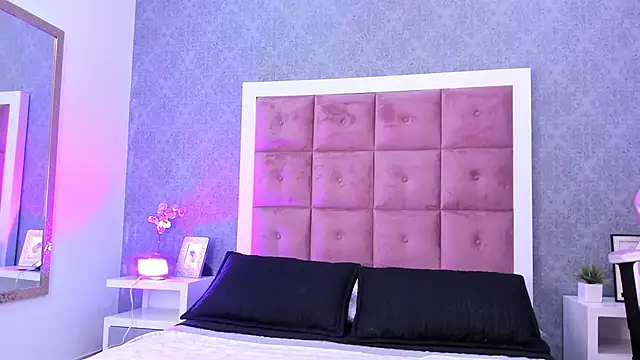 Snapshot of ailenaranda chatting on 11-11-25, 01:11 ailenaranda online show from 11-11-25, 01:11