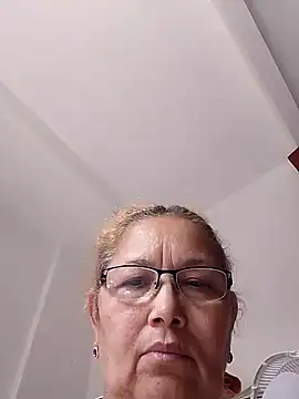 Snapshot of Cessi50 chatting on 11-11-25, 07:25 Cessi50 online show from 11-11-25, 07:25