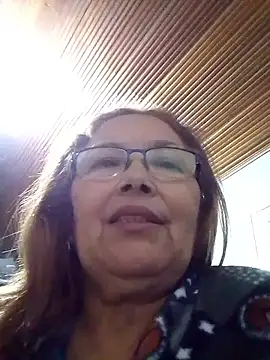 Snapshot of Cessi50 chatting on 06-14-26, 02:35 Cessi50 online show from 06-14-26, 02:35