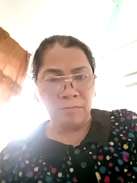 Snapshot of small-house123 chatting on 11-08-25, 08:25 small-house123 online show from 11-08-25, 08:25