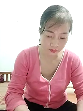 Snapshot of Kiuwi-omao chatting on 11-05-25, 04:23 Kiuwi-omao online show from 11-05-25, 04:23