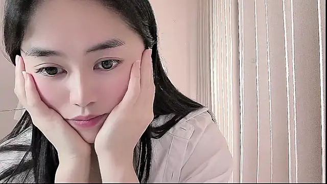 Zeze- online show from 12-23-25, 05:49