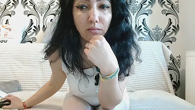 CharmingPearl online show from 03-23-26, 07:56