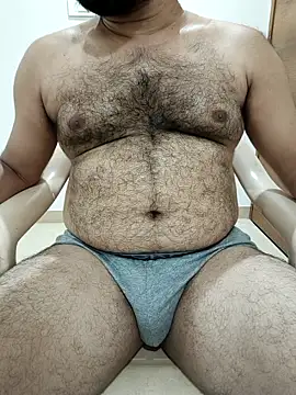 Snapshot of funnyboy_069 chatting on 05-12-26, 12:57 funnyboy 069 online show from 05-12-26, 12:57