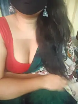 Snapshot of mouni499 chatting on 04-23-26, 02:52 mouni499 online show from 04-23-26, 02:52