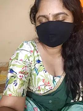 Snapshot of mouni499 chatting on 06-03-26, 04:48 mouni499 online show from 06-03-26, 04:48