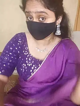 Snapshot of mouni499 chatting on 06-03-26, 03:17 mouni499 online show from 06-03-26, 03:17