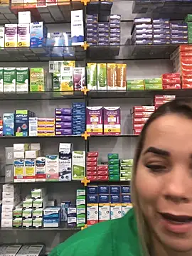 Snapshot of imoly_ chatting on 11-01-25, 10:01 imoly online show from 11-01-25, 10:01