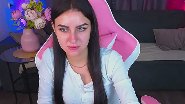 Snapshot of Katrin_Mur chatting on 11-05-25, 03:34 Katrin Mur online show from 11-05-25, 03:34