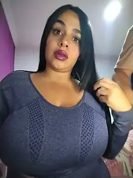 Snapshot of AngelsCouple- chatting on 06-04-26, 05:35 AngelsCouple- online show from 06-04-26, 05:35