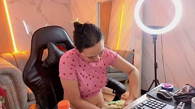 gabriella storm tf online show from 04-14-26, 04:02