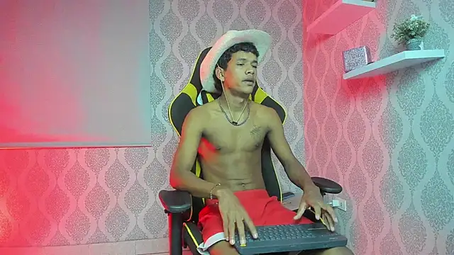 Boy savoy online show from 02-15-26, 07:27