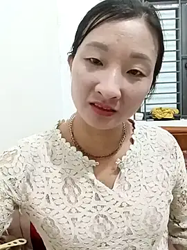 wees-lind online show from 11-17-25, 01:17