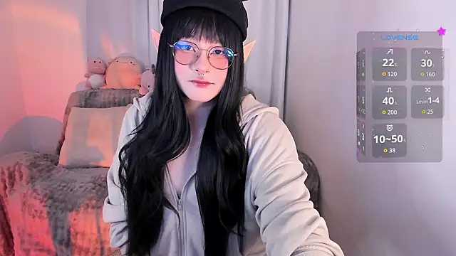 Snapshot of Omorimori chatting on 02-02-26, 12:37 Omorimori online show from 02-02-26, 12:37