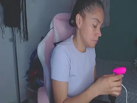 shayna cute online show from 07-18-26, 02:49