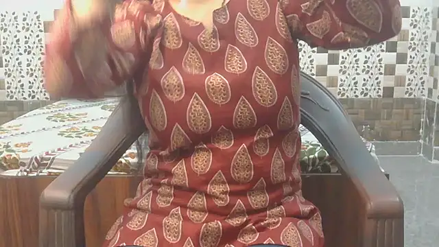Snapshot of Sneha_lovely01 chatting on 05-31-26, 08:21 Sneha lovely01 online show from 05-31-26, 08:21