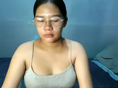 Snapshot of hotsexyreb chatting on 02-20-26, 04:31 hotsexyreb online show from 02-20-26, 04:31