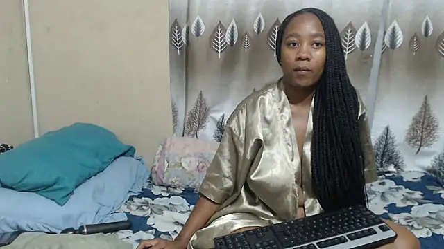 Snapshot of SexyLipss_ chatting on 05-26-26, 05:09 SexyLipss online show from 05-26-26, 05:09