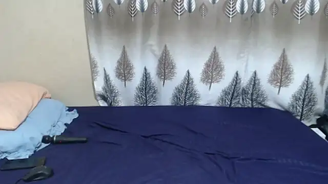 Snapshot of SexyLipss_ chatting on 05-31-26, 12:08 SexyLipss online show from 05-31-26, 12:08