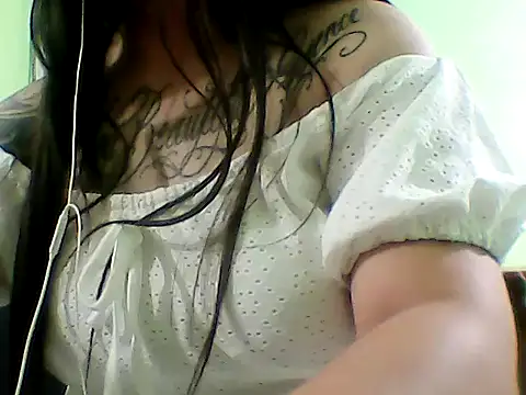 Snapshot of Feer6686 chatting on 11-03-25, 02:46 Feer6686 online show from 11-03-25, 02:46