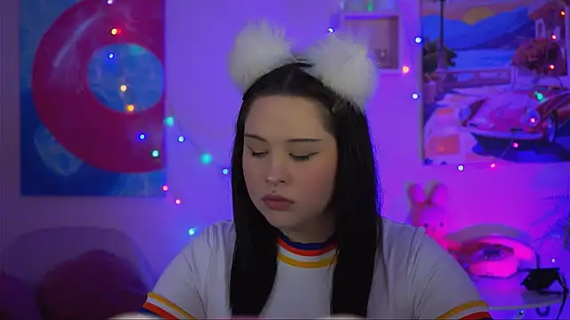 Snapshot of TinaBakers_ chatting on 11-03-25, 01:01 TinaBakers  online show from 11-03-25, 01:01