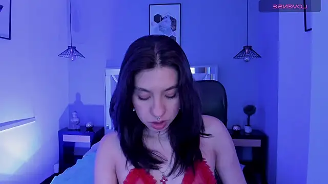 zoe-moreau online show from 02-17-26, 08:04