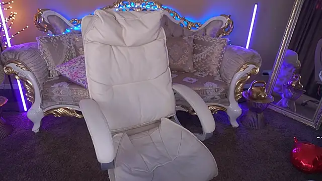 AmiraGoldd online show from 02-10-26, 02:21