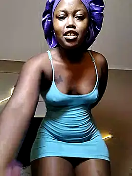 SweetSavage18 online show from 07-29-26, 07:12