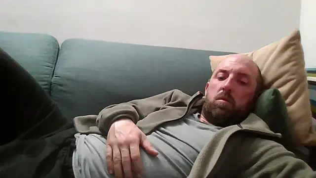 luca beech88 online show from 04-11-26, 06:23