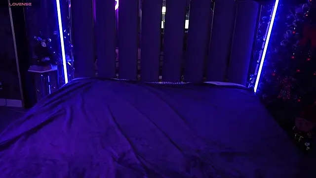 DanielaReign online show from 12-16-25, 01:38