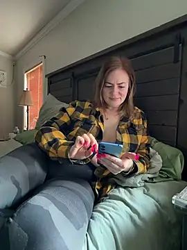 Snapshot of cubedmirror81 chatting on 02-26-26, 10:20 cubedmirror81 online show from 02-26-26, 10:20