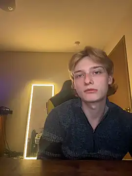 Snapshot of craynderain chatting on 11-03-25, 01:29 craynderain online show from 11-03-25, 01:29