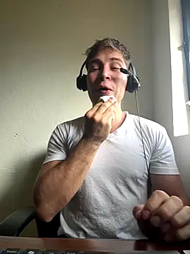 AlexanderBianchi2 online show from 12-13-25, 08:47