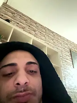 jiggy823 online show from 01-08-26, 09:11