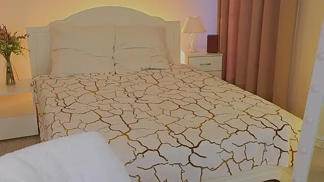 WICKEDEMBER online show from 03-23-26, 01:53