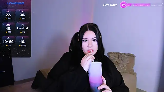 Snapshot of HitoMi2 chatting on 11-07-25, 10:37 HitoMi2 online show from 11-07-25, 10:37