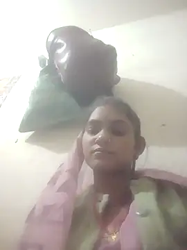 Jooli cuty online show from 11-17-25, 01:28