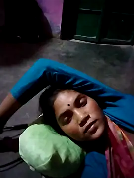 Snapshot of Jooli_cuty chatting on 03-09-26, 05:06 Jooli cuty online show from 03-09-26, 05:06