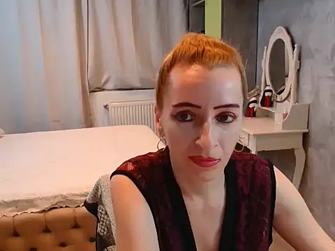 AnneDevrim online show from 11-11-25, 07:08