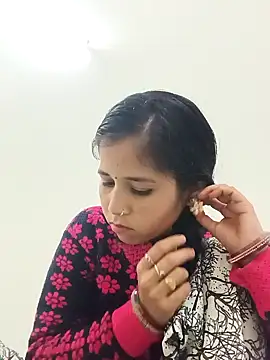 Snapshot of Sanjna_babby chatting on 12-22-25, 05:43 Sanjna babby online show from 12-22-25, 05:43