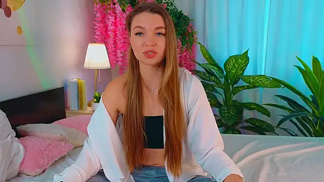 Snapshot of MaryHamilton chatting on 11-27-25, 11:56 MaryHamilton online show from 11-27-25, 11:56