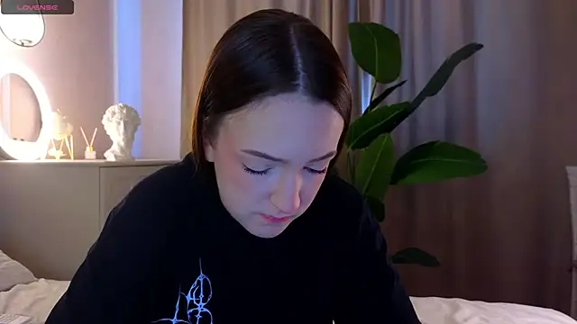 FrancesMason online show from 03-03-26, 06:19