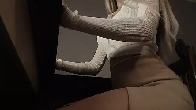 charm  me online show from 02-07-26, 01:59