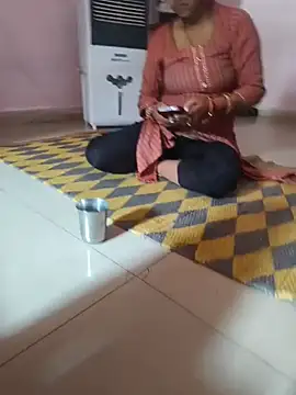 Snapshot of Lailamajnu1996 chatting on 02-20-26, 07:43 Lailamajnu1996 online show from 02-20-26, 07:43