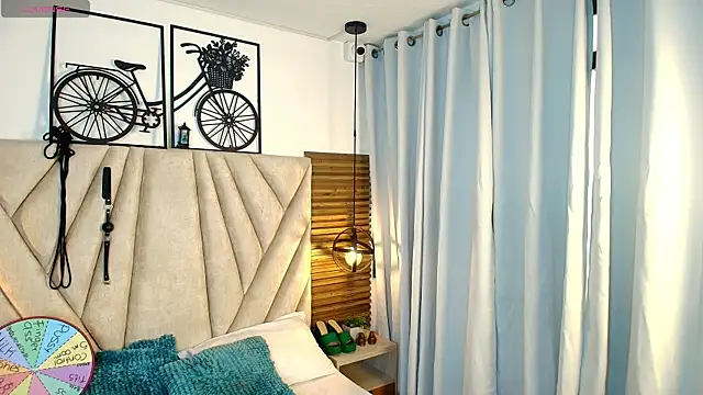 KimberlyFox t online show from 04-14-26, 12:33