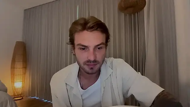 Snapshot of DanteRay chatting on 07-02-26, 06:41 DanteRay online show from 07-02-26, 06:41