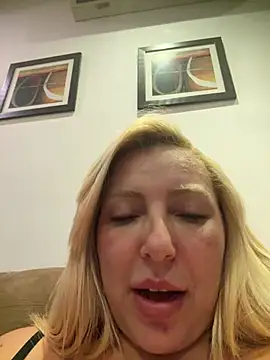 Snapshot of melisboa chatting on 07-14-26, 02:38 melisboa online show from 07-14-26, 02:38