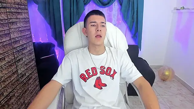 Aleck Boy online show from 11-13-25, 07:24