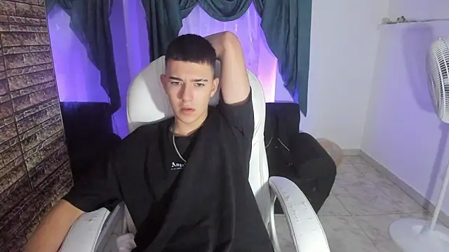 Aleck Boy online show from 11-20-25, 09:03