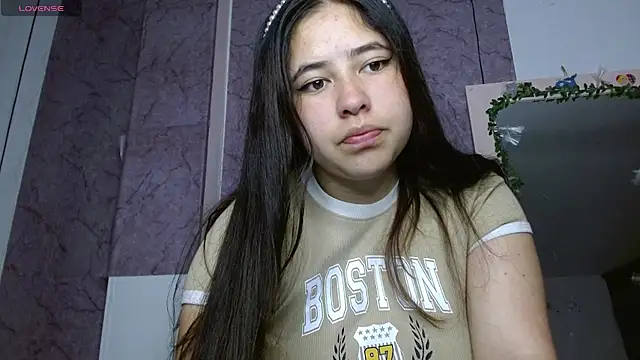 lauxury  online show from 12-15-25, 04:28